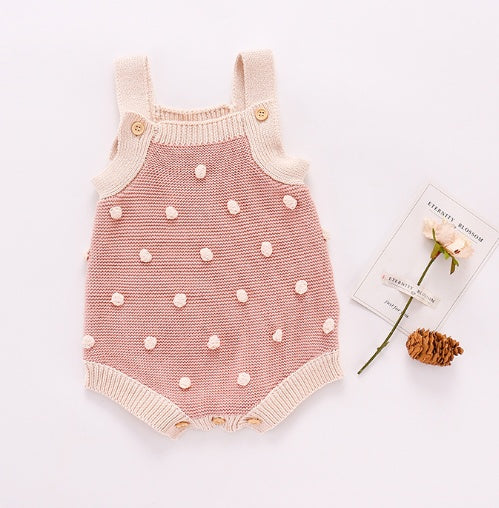 Baby knitted sweater perfect for newborn photoshoot
